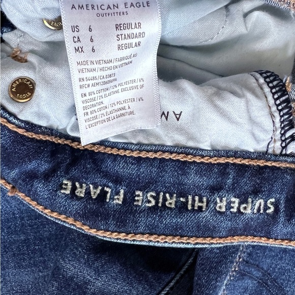 American Eagle Super Hi-Rise Flare High Rise Jeans Size 6 x 30 Blue Stretch - Picture 6 of 8